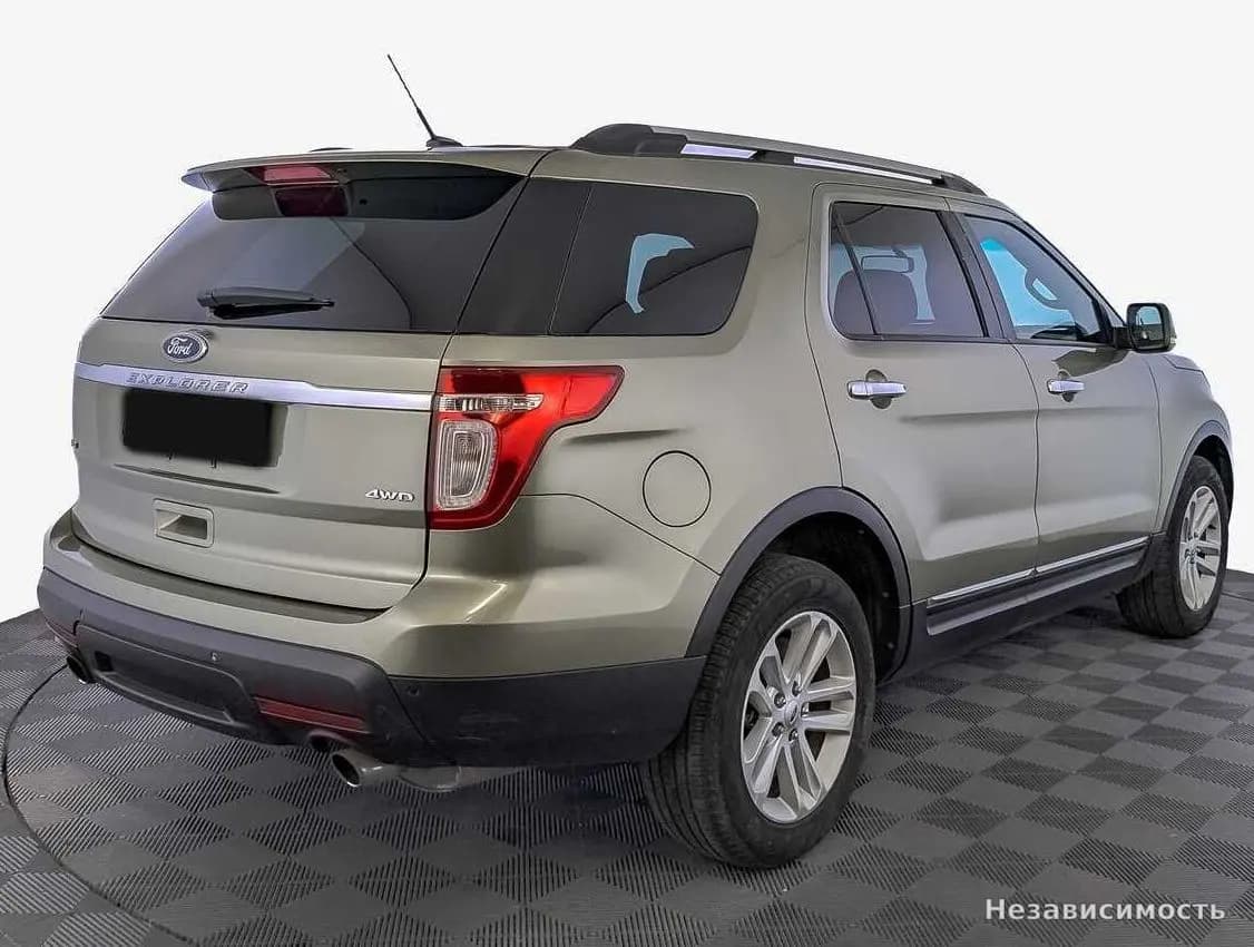 Ford Explorer 2014 с пробегом — фото 5