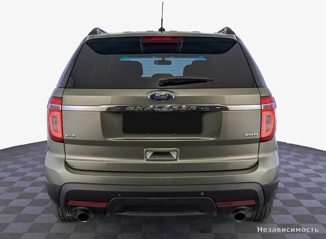 Ford Explorer 2014 с пробегом — фото 6