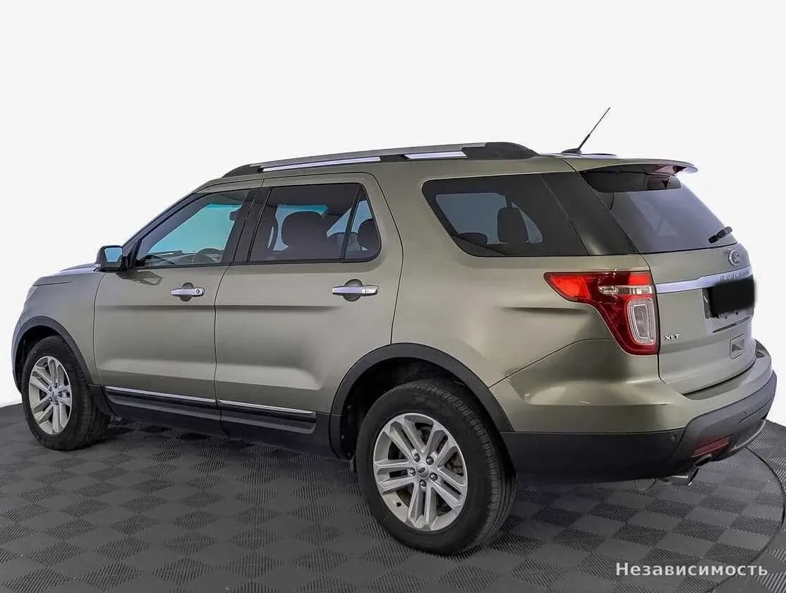 Ford Explorer 2014 с пробегом — фото 7