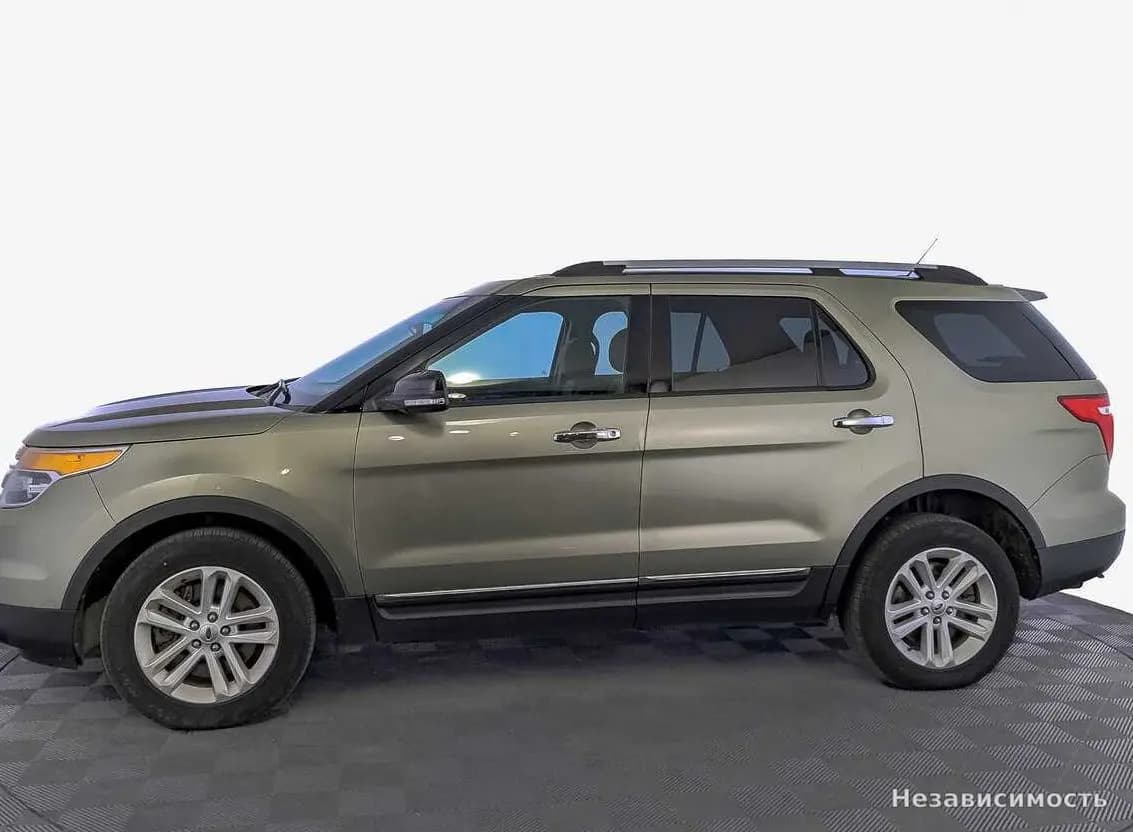 Ford Explorer 2014 с пробегом — фото 8