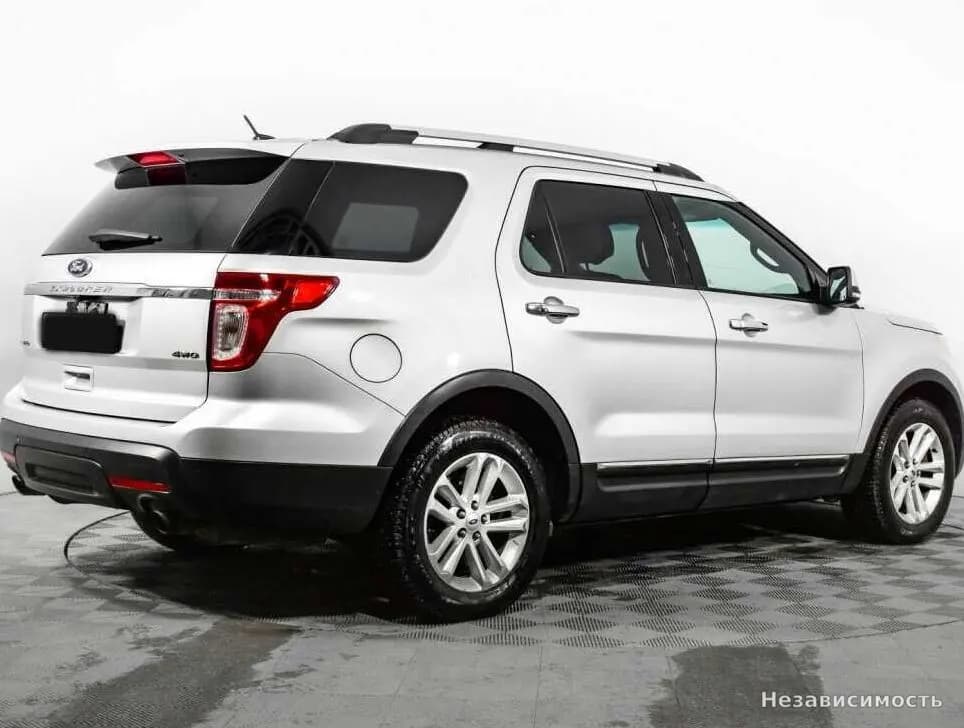 Ford Explorer 2014 с пробегом — фото 5