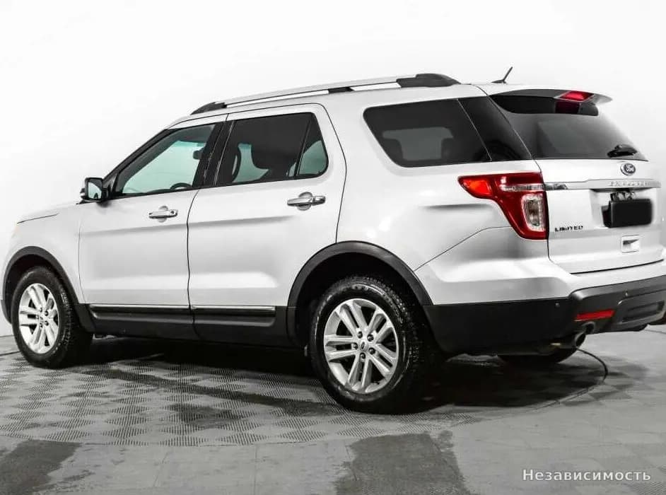 Ford Explorer 2014 с пробегом — фото 7