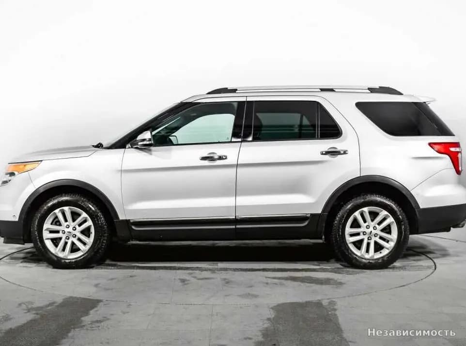 Ford Explorer 2014 с пробегом — фото 8