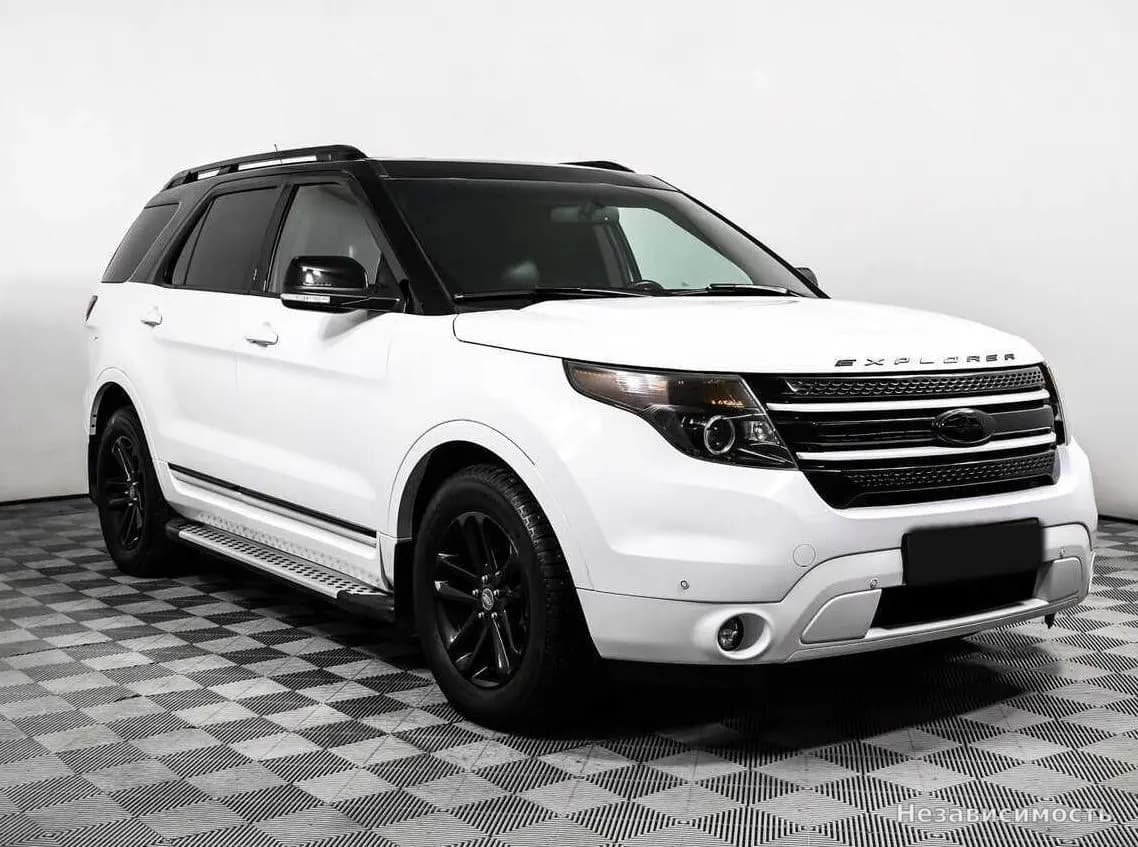Ford Explorer 2013 с пробегом — фото 3
