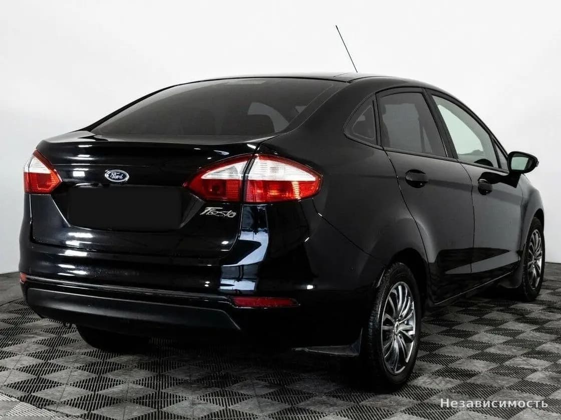 Ford Fiesta 2015 с пробегом — фото 4