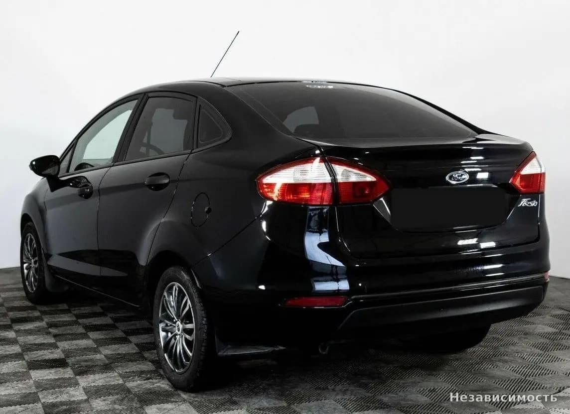 Ford Fiesta 2015 с пробегом — фото 6