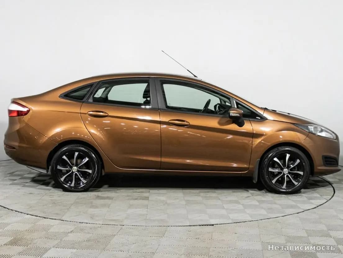 Ford Fiesta 2016 с пробегом — фото 4