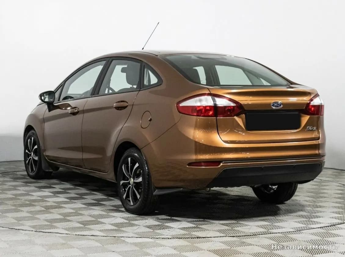 Ford Fiesta 2016 с пробегом — фото 7