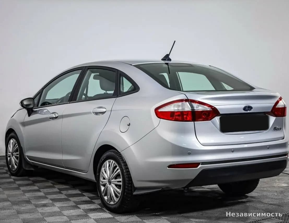 Ford Fiesta 2016 с пробегом — фото 6