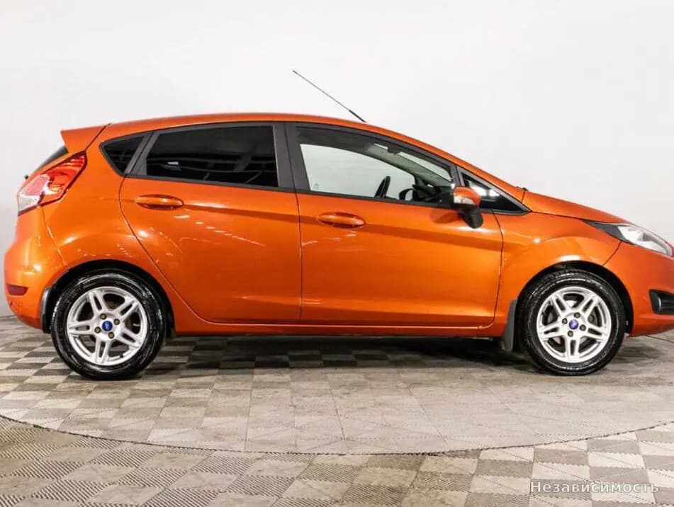 Ford Fiesta 2015 с пробегом — фото 4