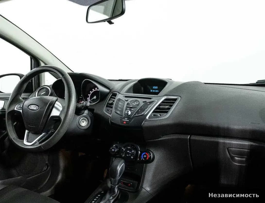 Ford Fiesta 2016 с пробегом — фото 9