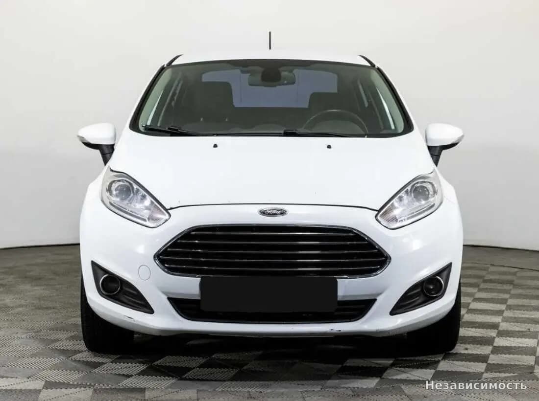 Ford Fiesta 2017 с пробегом — фото 2