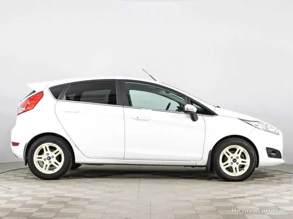 Ford Fiesta 2016 с пробегом — фото 4
