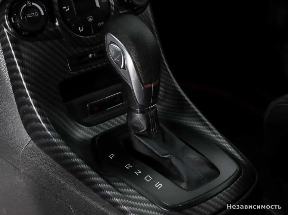 Ford Fiesta 2016 с пробегом — фото 10