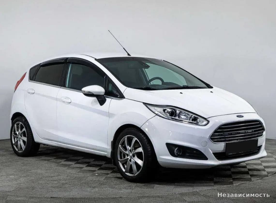 Ford Fiesta 2015 с пробегом — фото 3