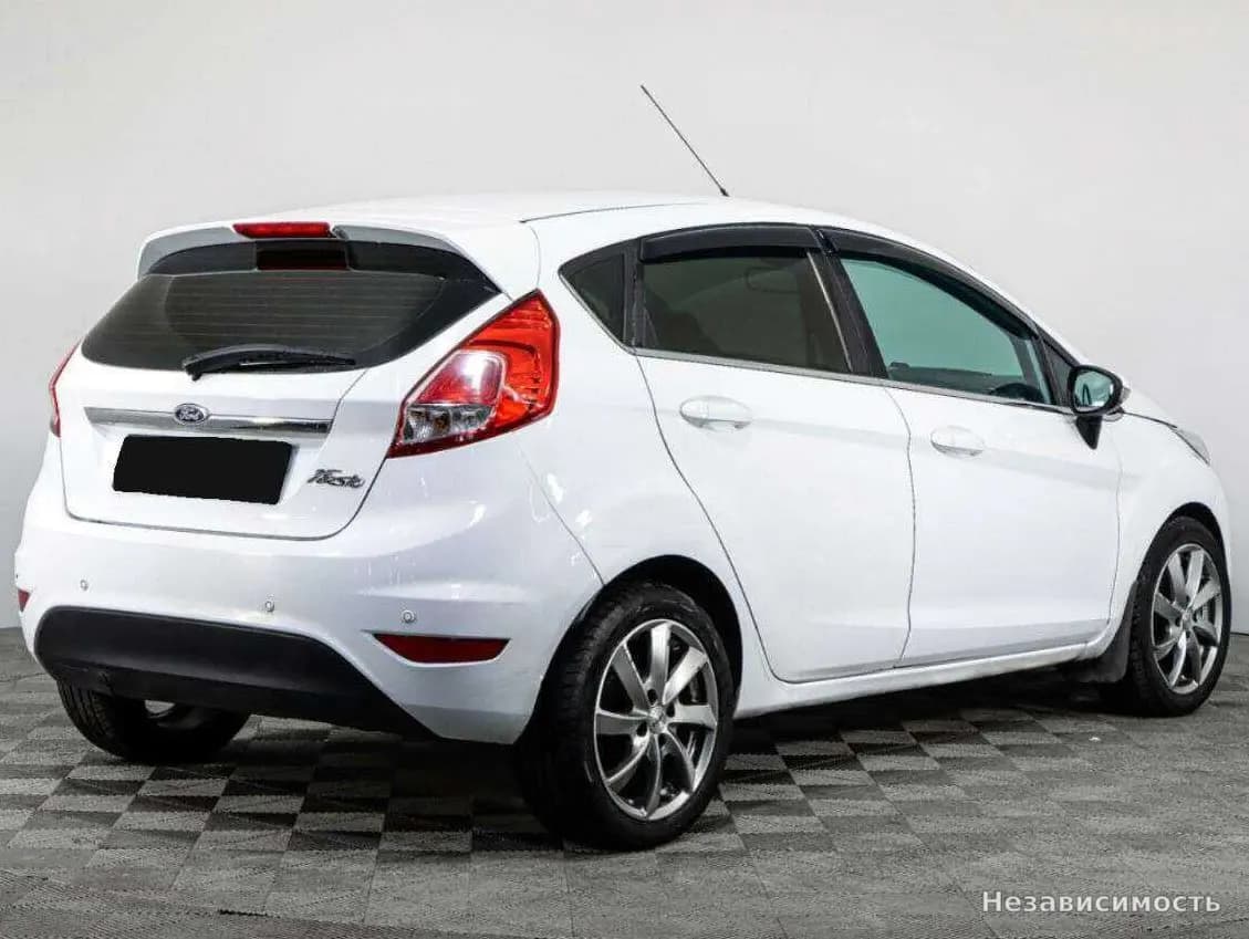 Ford Fiesta 2015 с пробегом — фото 5