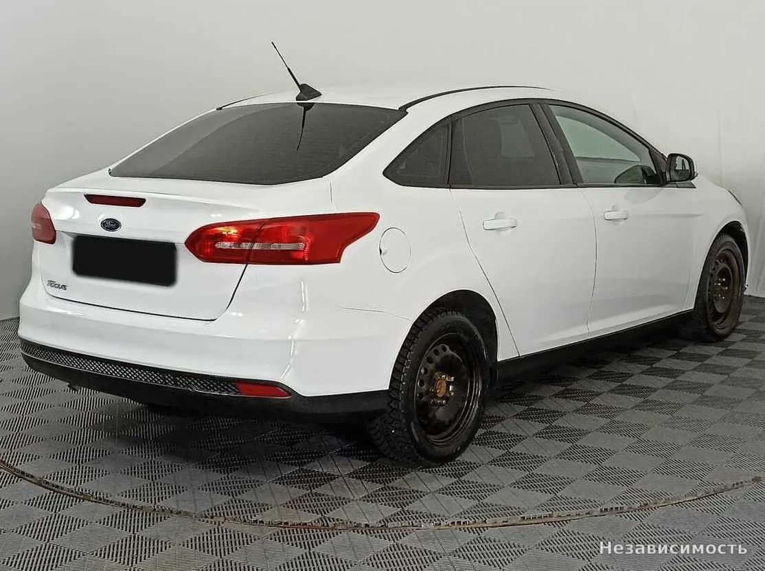 Ford Focus 2018 с пробегом — фото 4