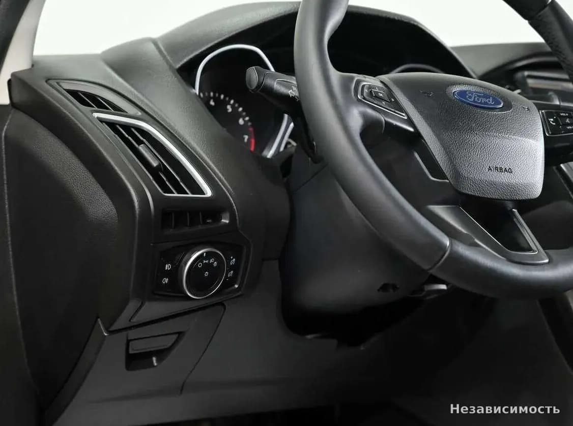 Ford Focus 2016 с пробегом — фото 10