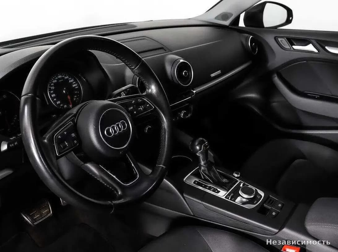 Audi A3 2016 с пробегом — фото 9