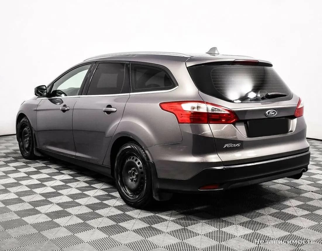 Ford Focus 2013 с пробегом — фото 7