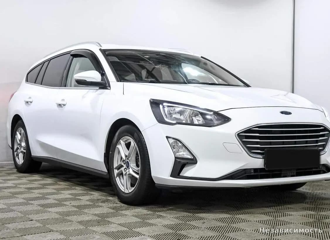 Ford Focus 2019 с пробегом — фото 3