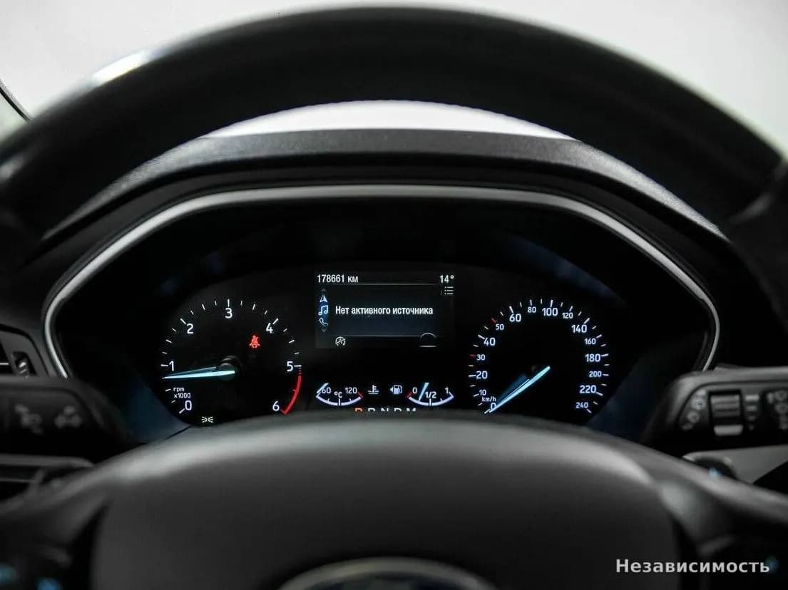 Ford Focus 2019 с пробегом — фото 7