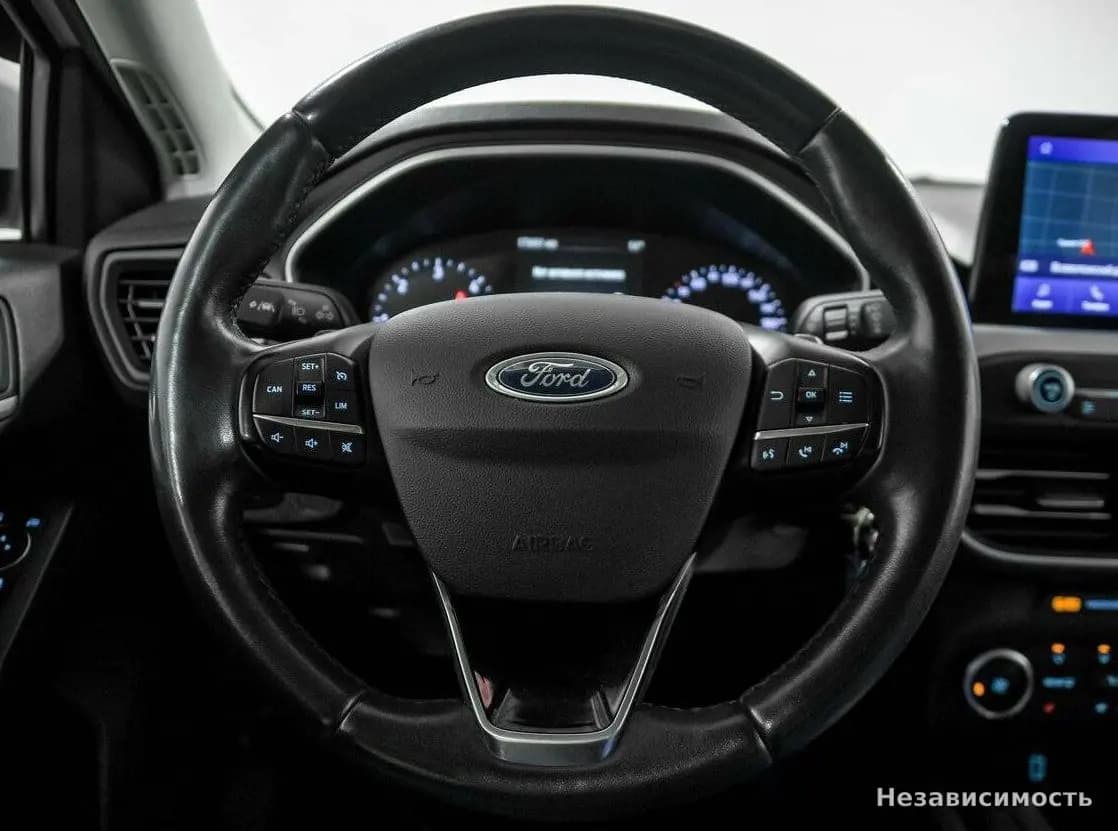Ford Focus 2019 с пробегом — фото 9