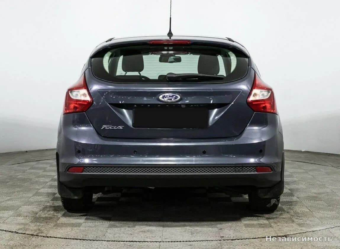 Ford Focus 2013 с пробегом — фото 6