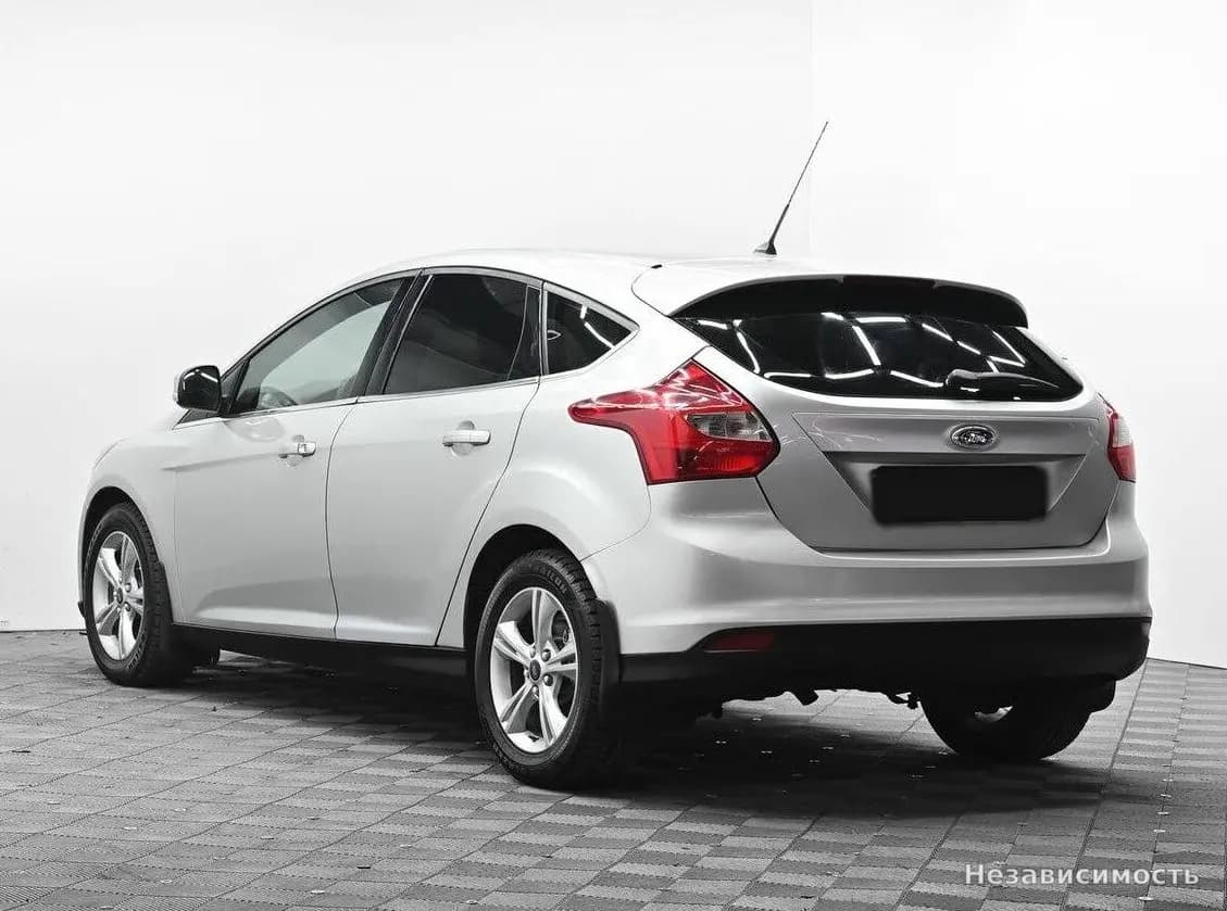 Ford Focus 2014 с пробегом — фото 3