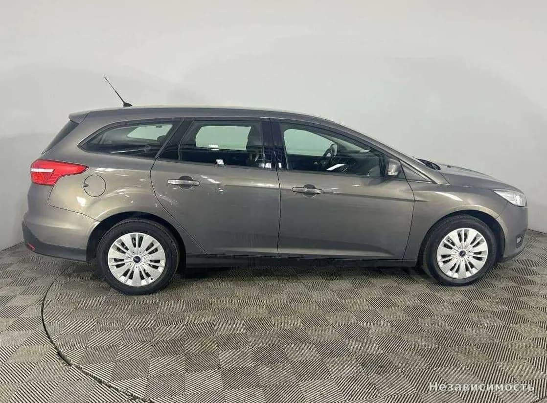 Ford Focus 2016 с пробегом — фото 4