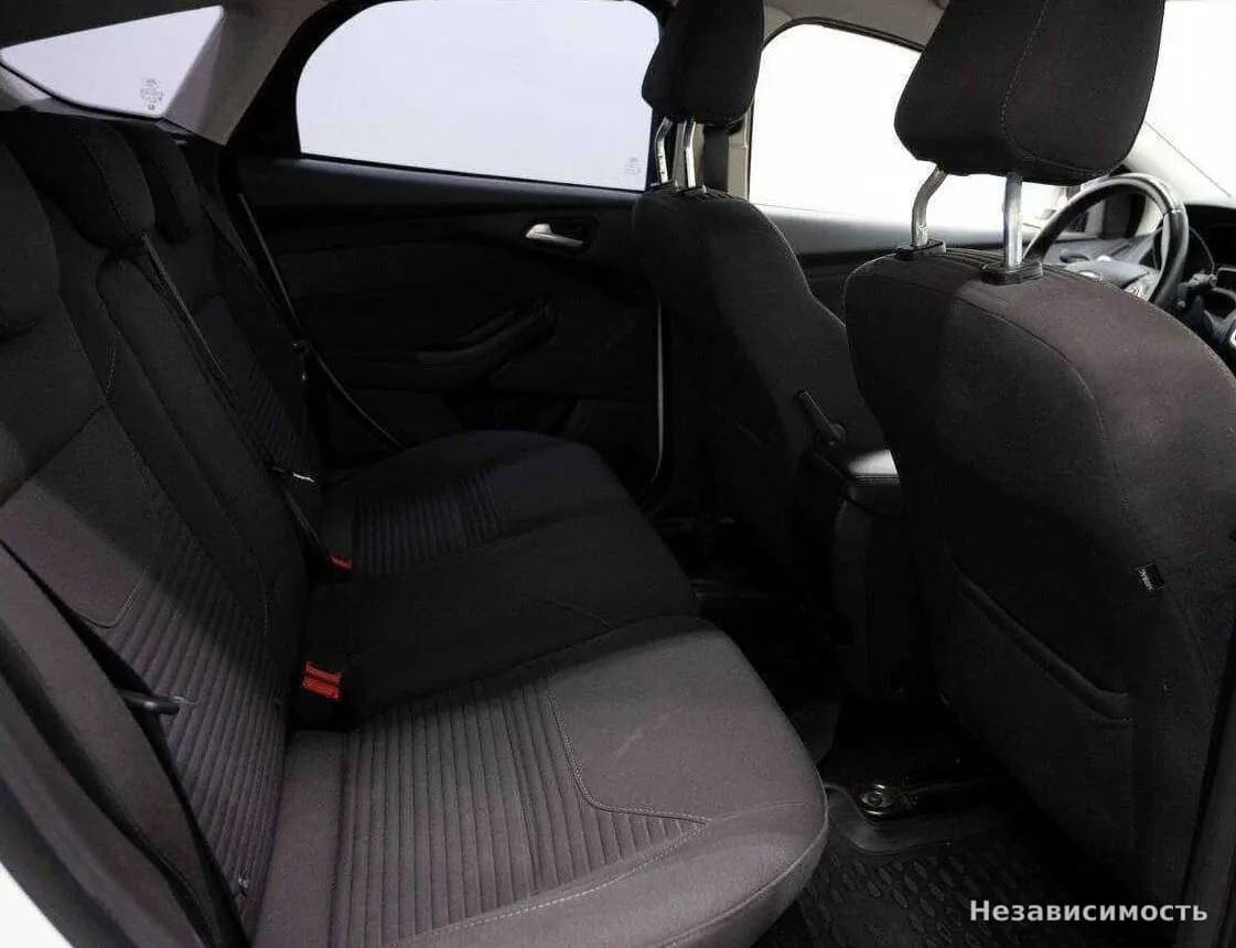 Ford Focus 2016 с пробегом — фото 10
