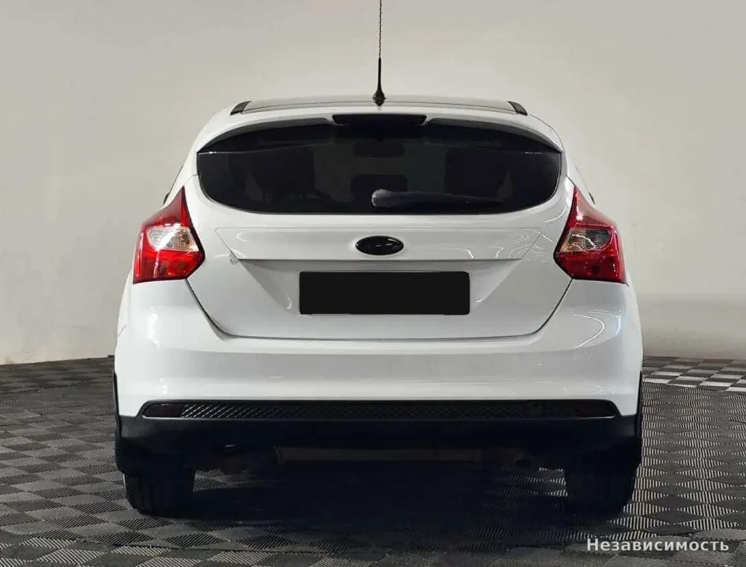 Ford Focus 2014 с пробегом — фото 5