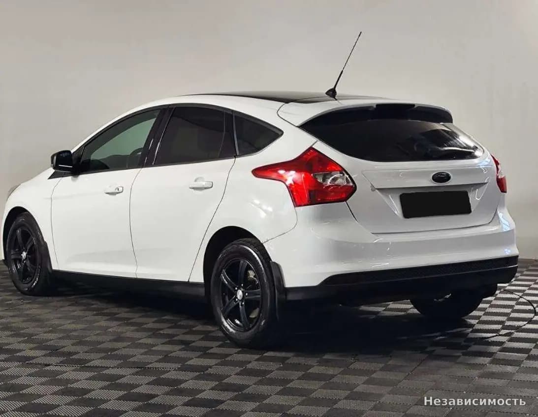 Ford Focus 2014 с пробегом — фото 6