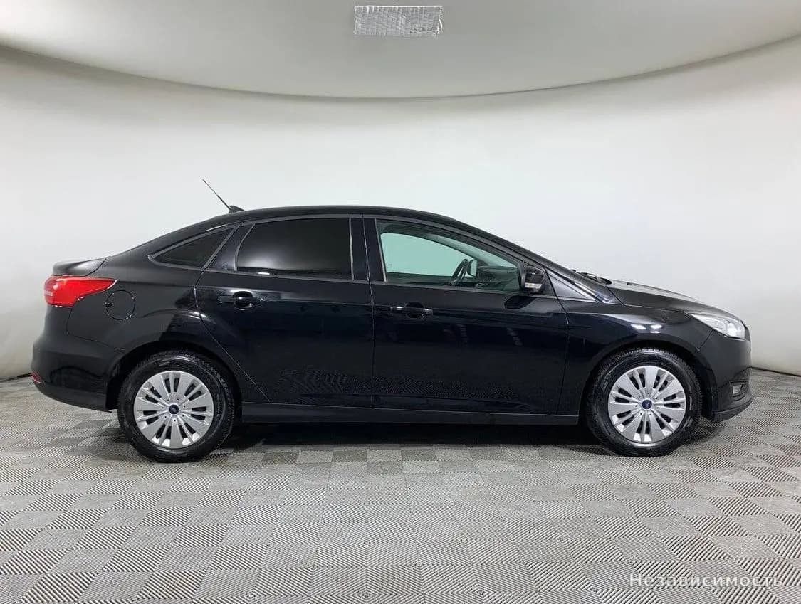 Ford Focus 2017 с пробегом — фото 4