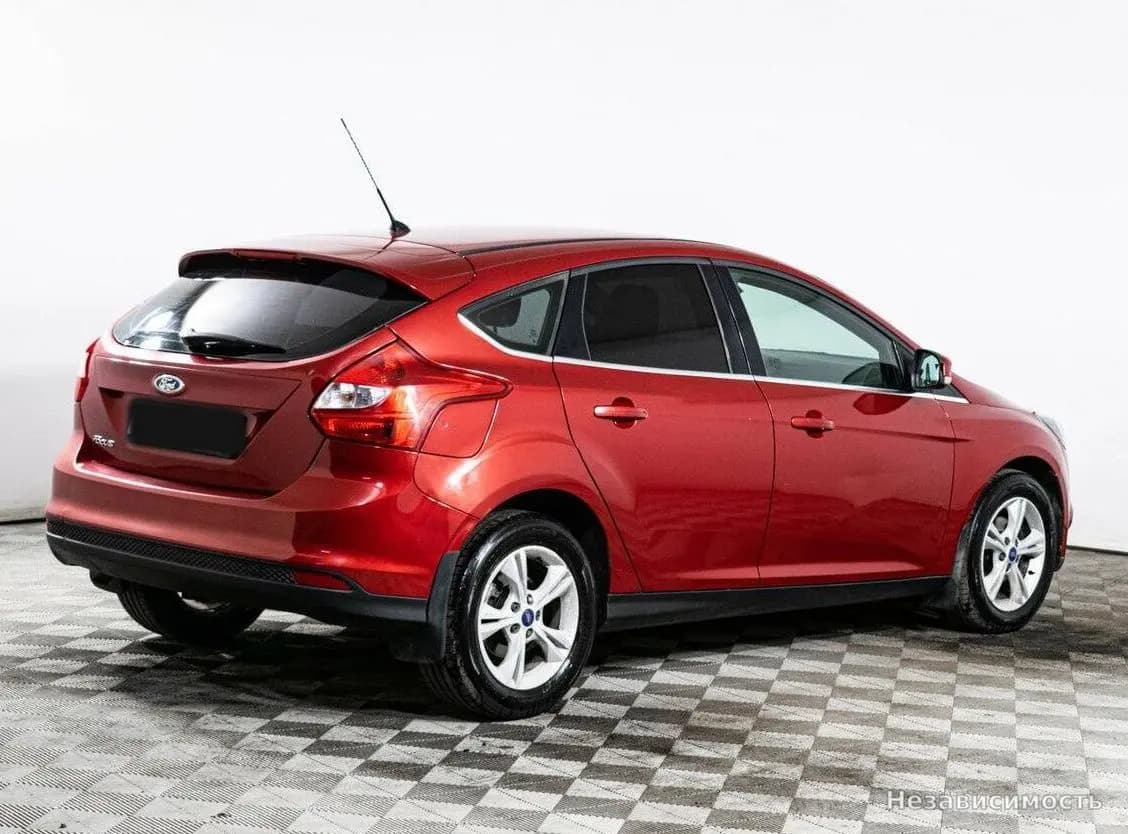 Ford Focus 2012 с пробегом — фото 4