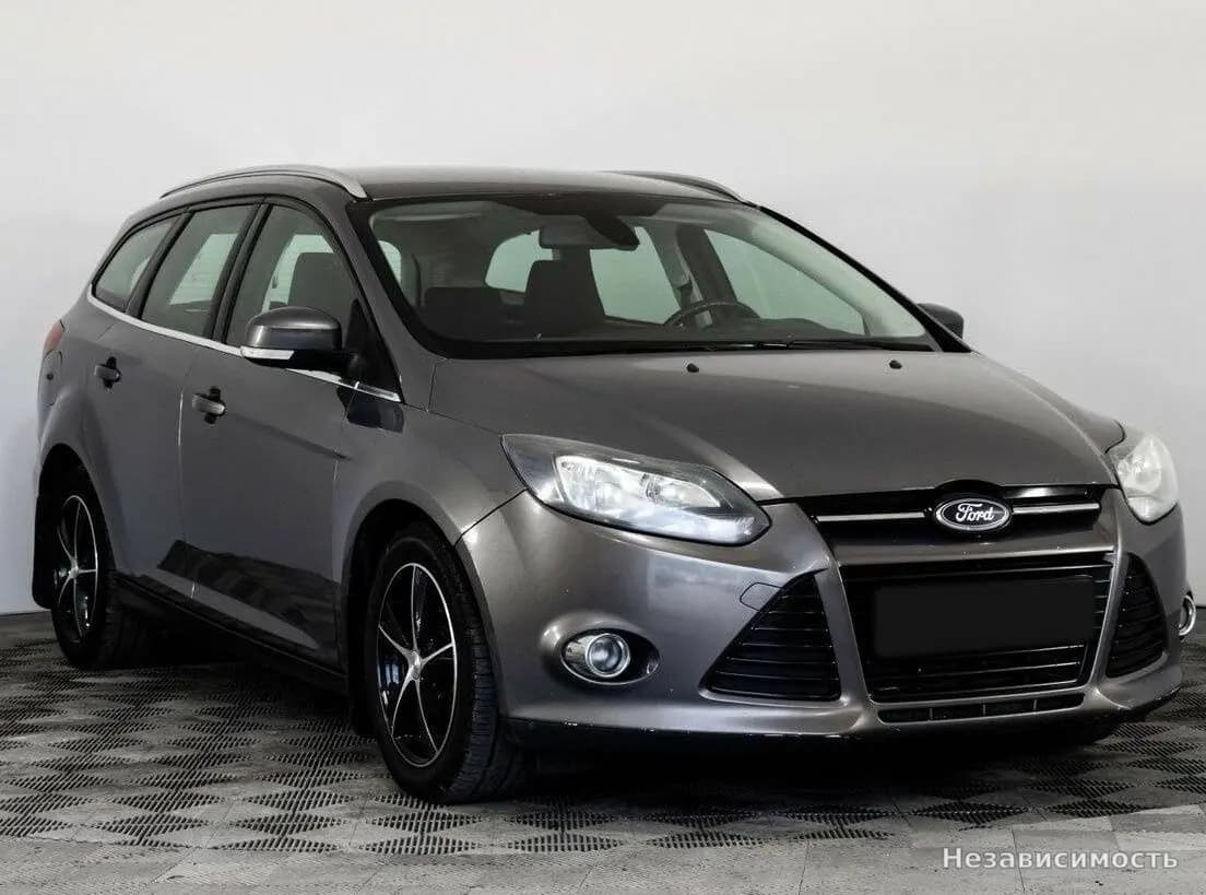Ford Focus 2012 с пробегом — фото 3