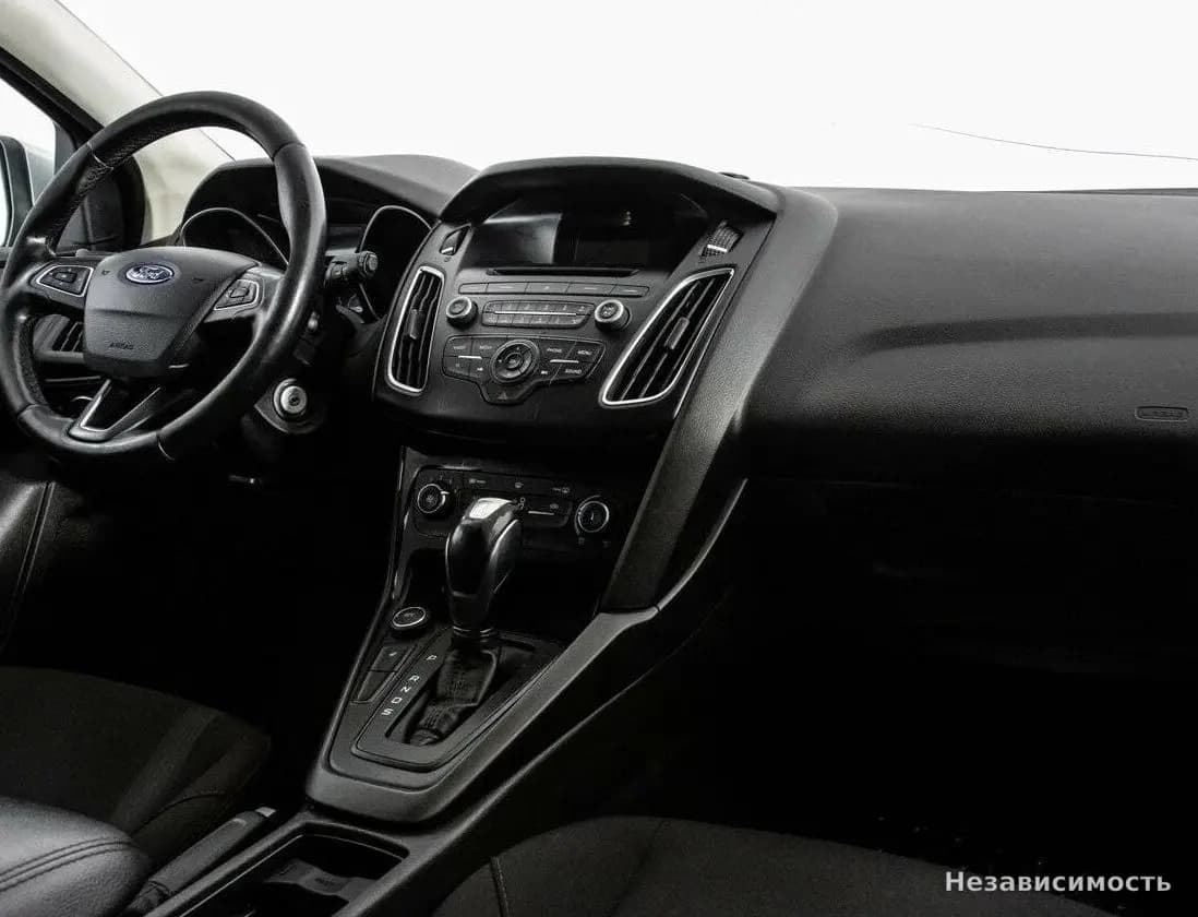 Ford Focus 2015 с пробегом — фото 7