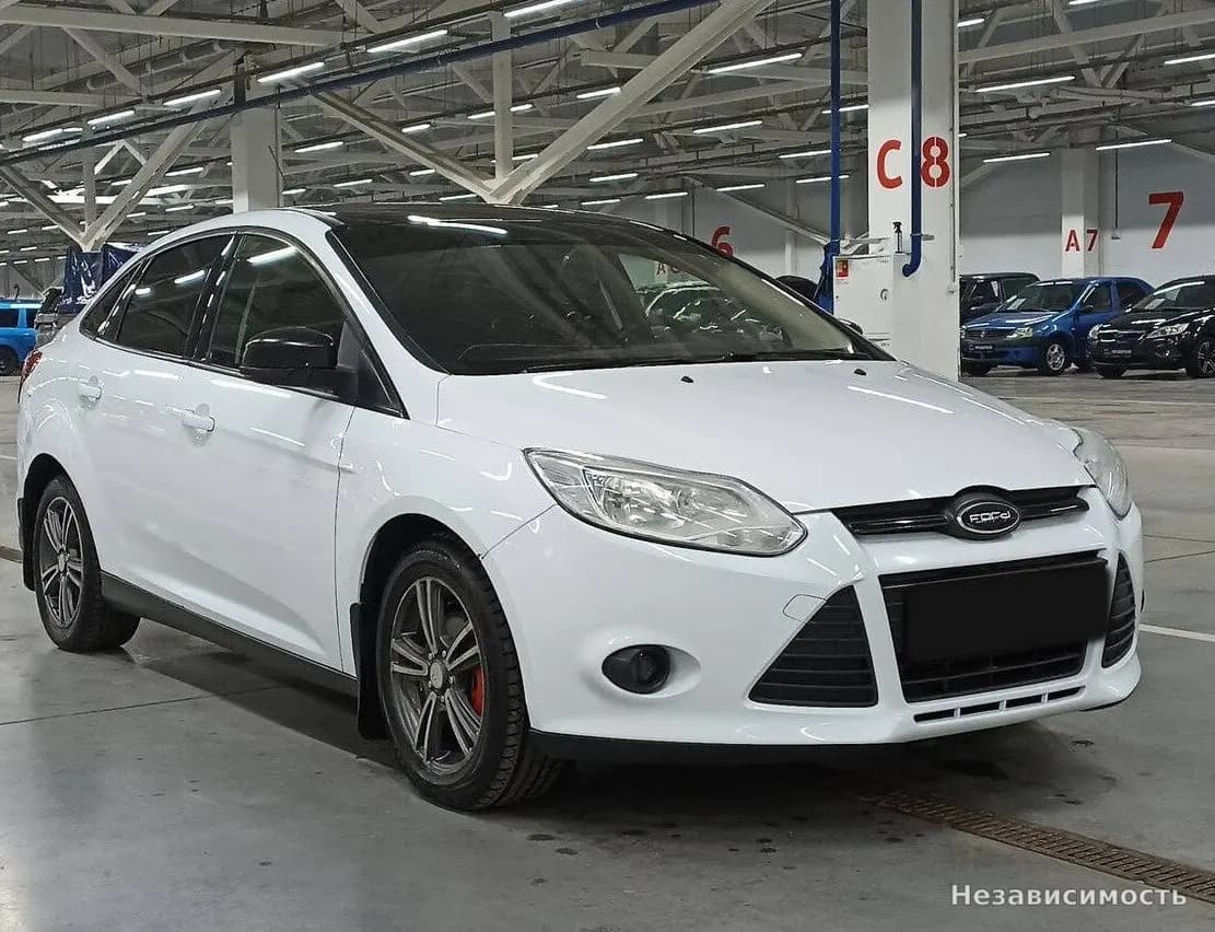 Ford Focus 2013 с пробегом — фото 3
