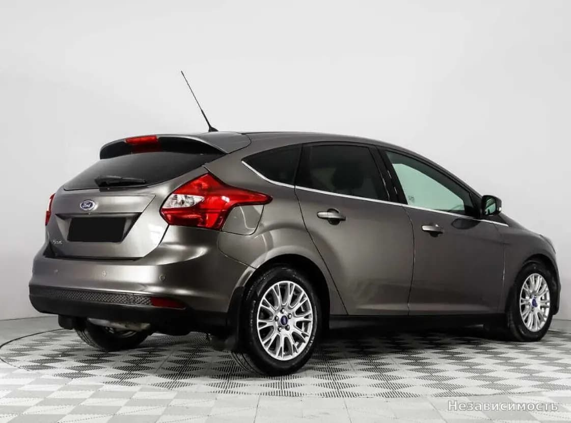 Ford Focus 2013 с пробегом — фото 4