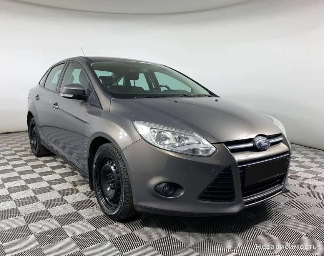 Ford Focus 2015 с пробегом — фото 3