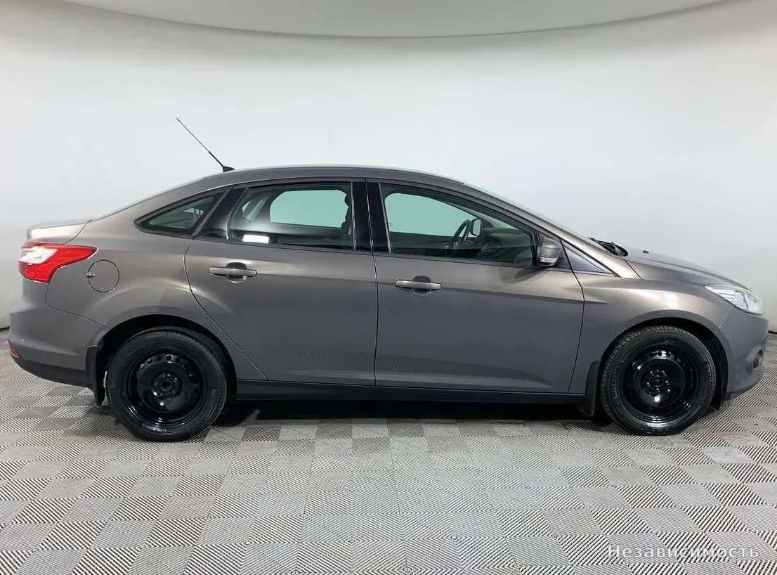 Ford Focus 2015 с пробегом — фото 4
