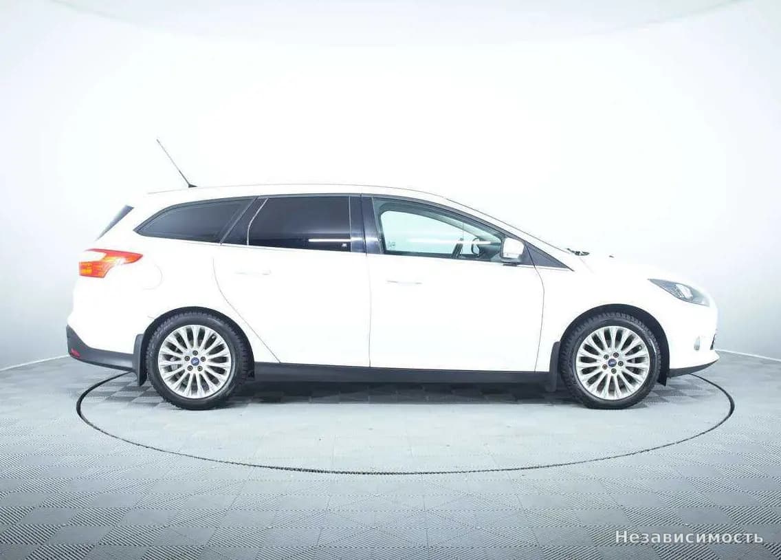 Ford Focus 2012 с пробегом — фото 6
