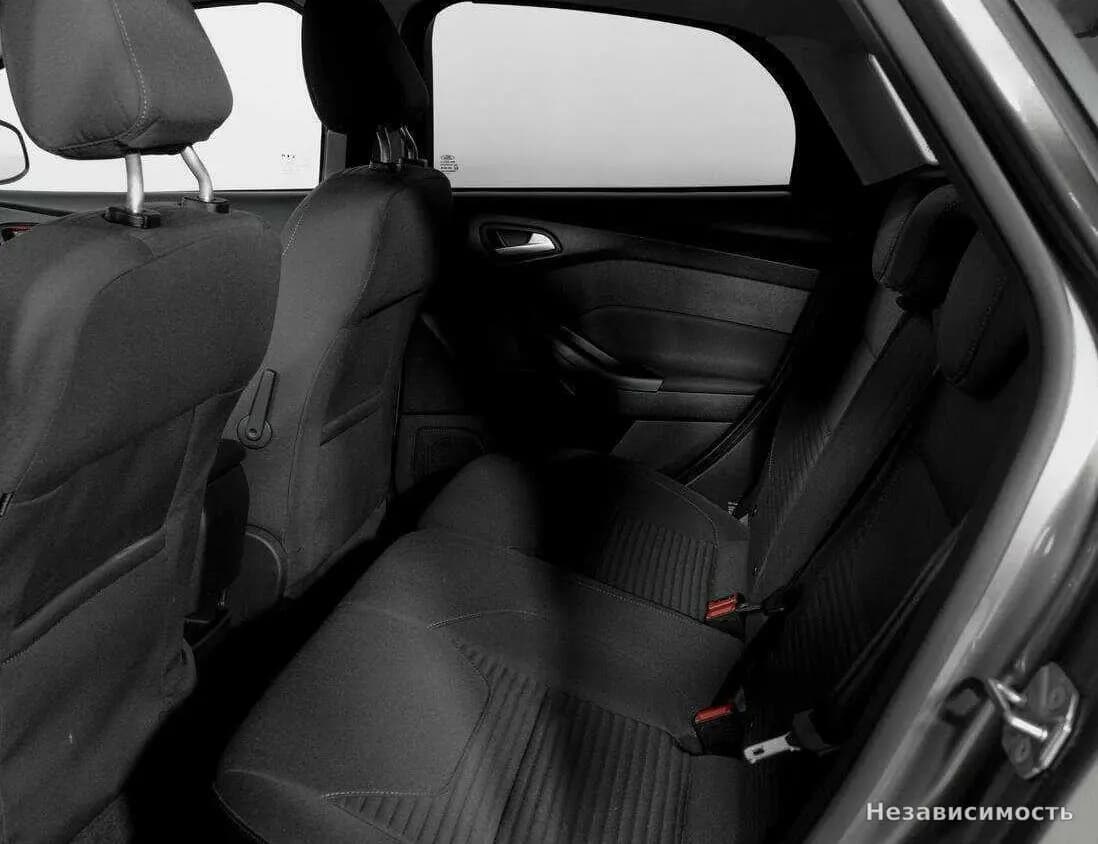 Ford Focus 2017 с пробегом — фото 10
