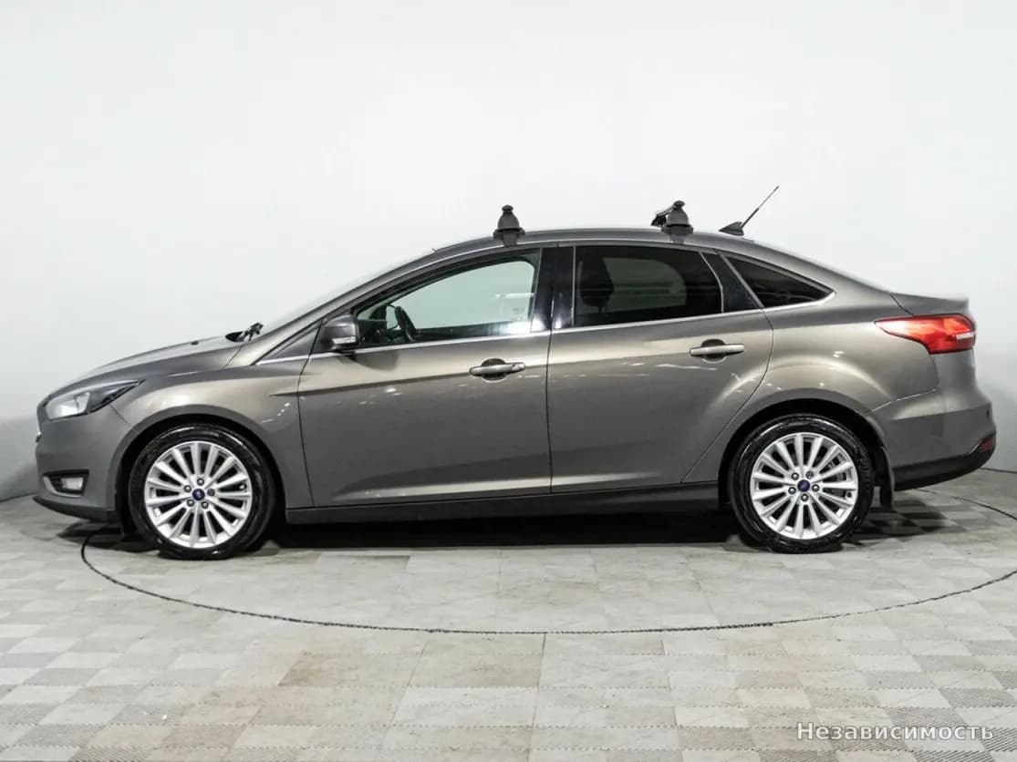 Ford Focus 2019 с пробегом — фото 8