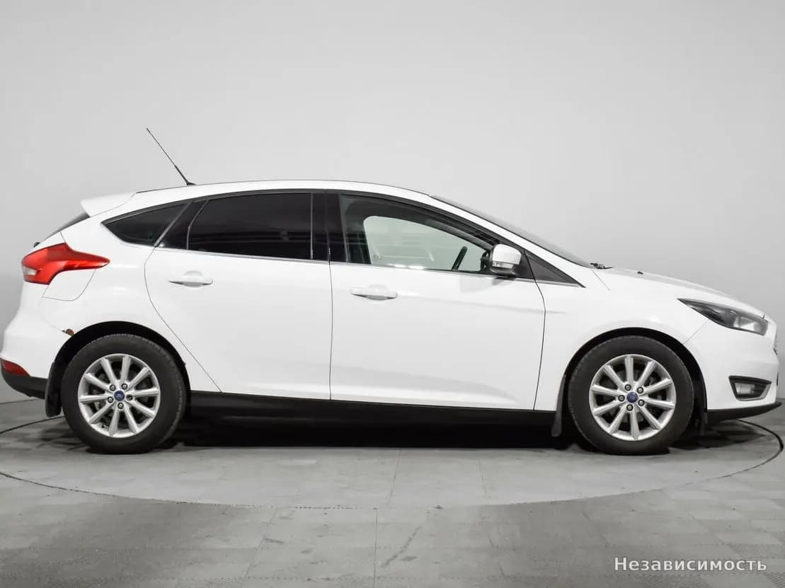 Ford Focus 2016 с пробегом — фото 4