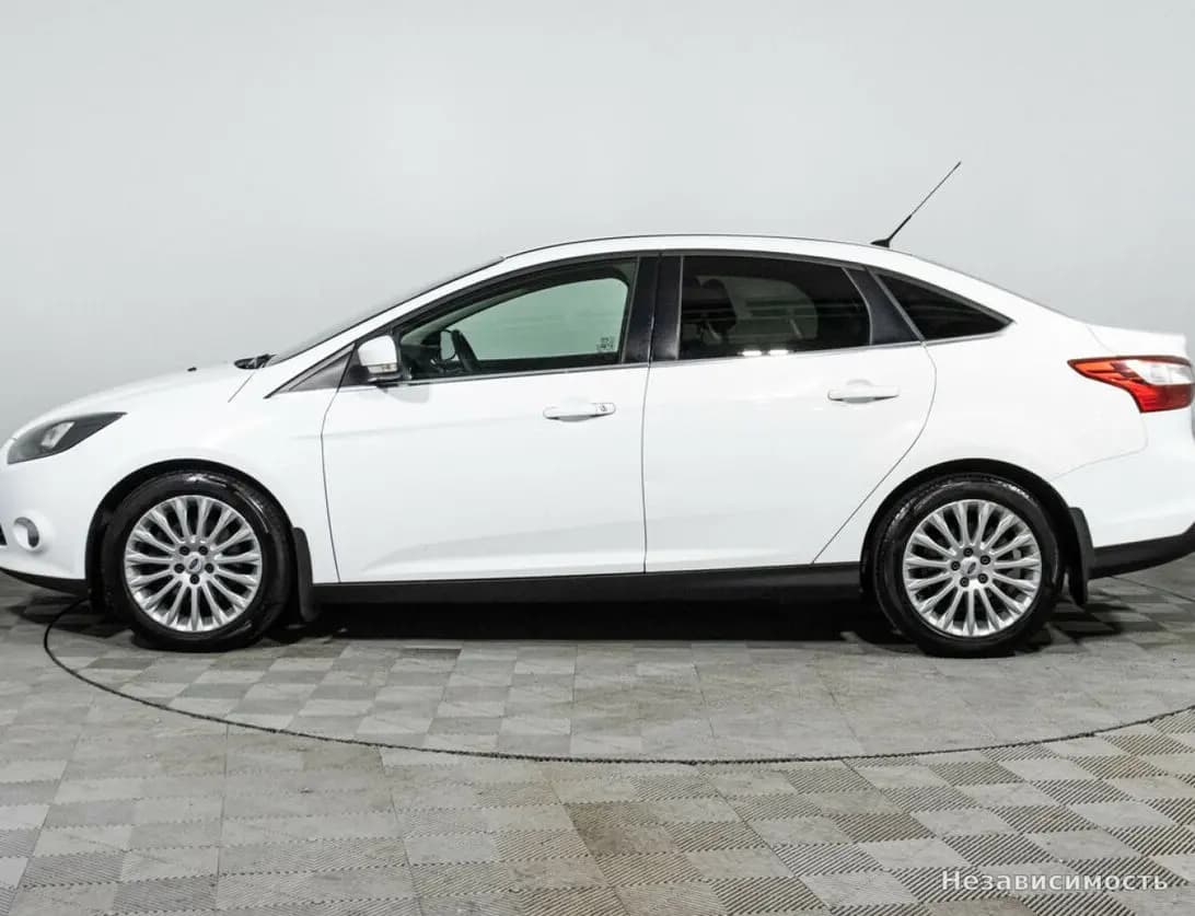 Ford Focus 2012 с пробегом — фото 8