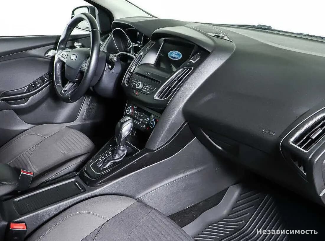 Ford Focus 2017 с пробегом — фото 9