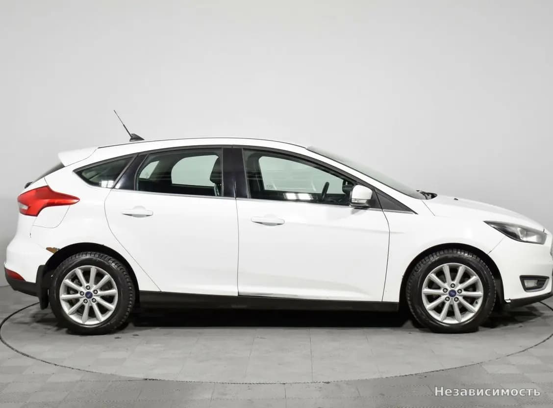 Ford Focus 2017 с пробегом — фото 4