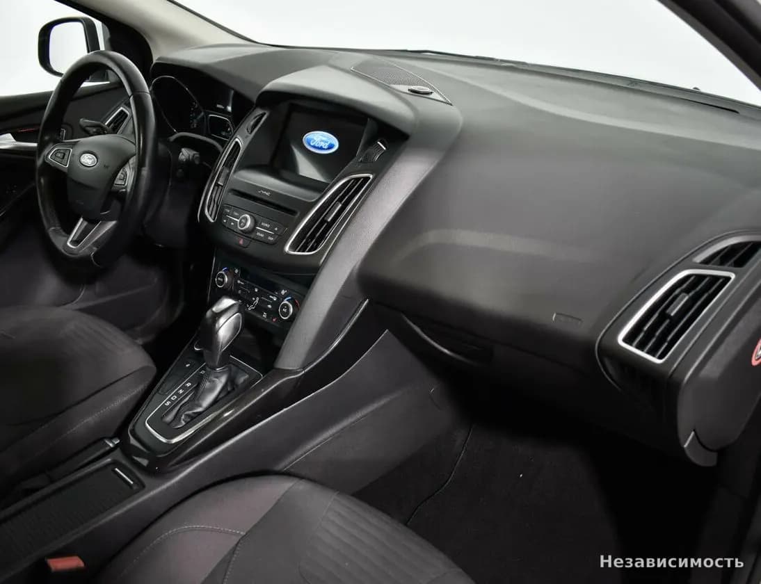 Ford Focus 2017 с пробегом — фото 10