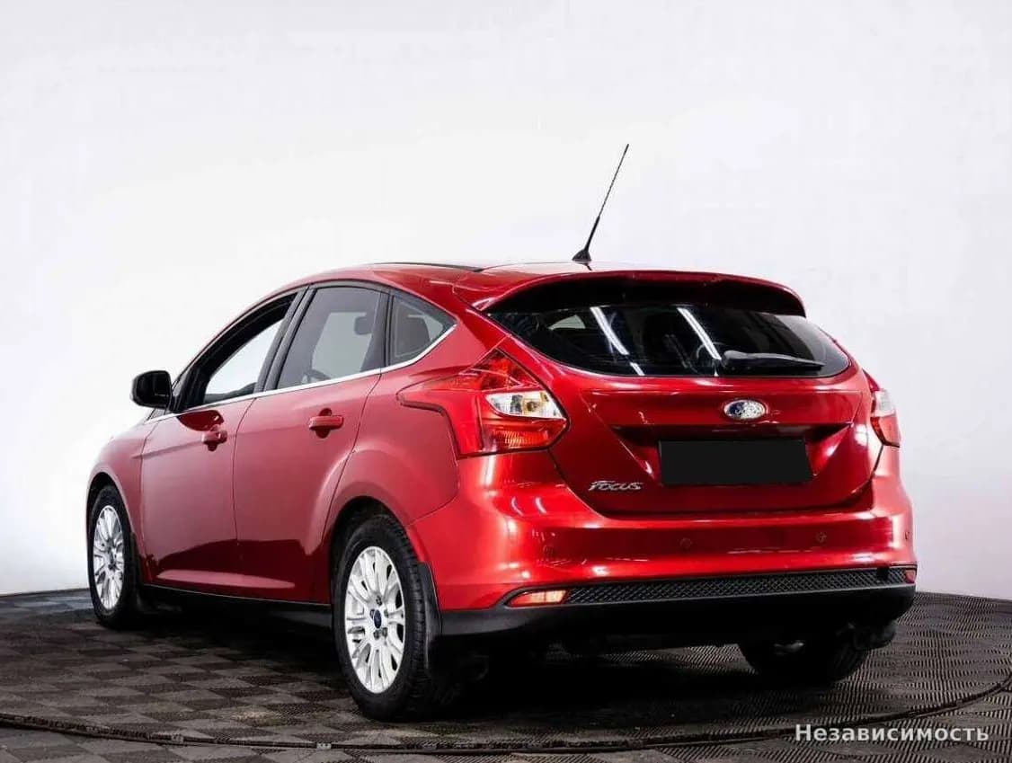 Ford Focus 2014 с пробегом — фото 4